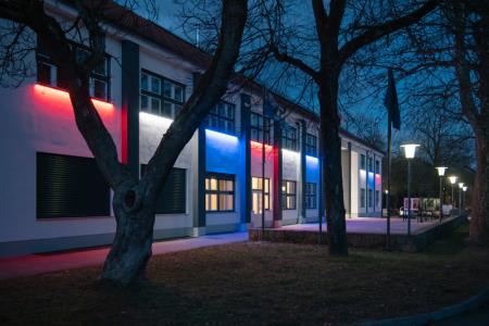 Ob Prešernovem dnevu v uporabo uradno predali celostno prenovljen hram kamniške kulture  (2)